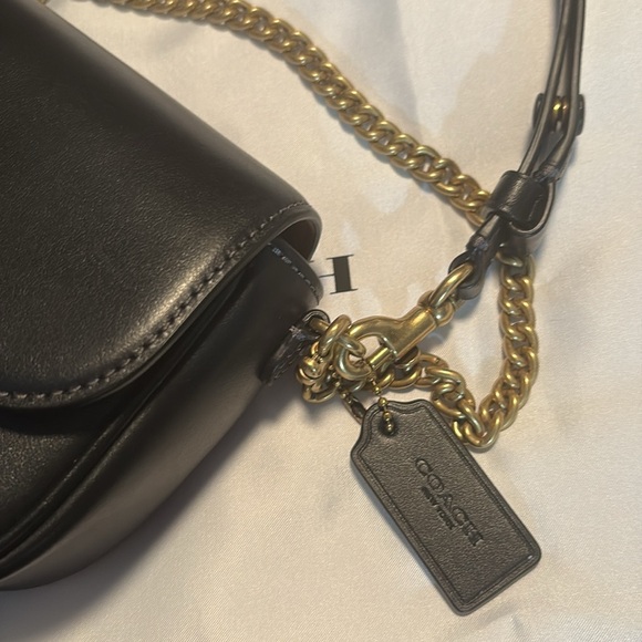Coach Black and Gold Shoulder Bag with Chain Strap - Picture 2 of 6